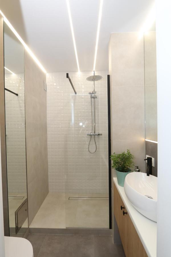 Romaszewskiego Zoliborz Bedroom Pokoj Metro Varşova Dış mekan fotoğraf