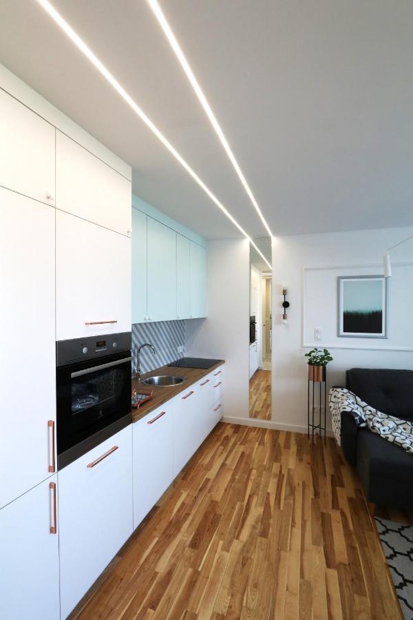 Romaszewskiego Zoliborz Bedroom Pokoj Metro Varşova Dış mekan fotoğraf