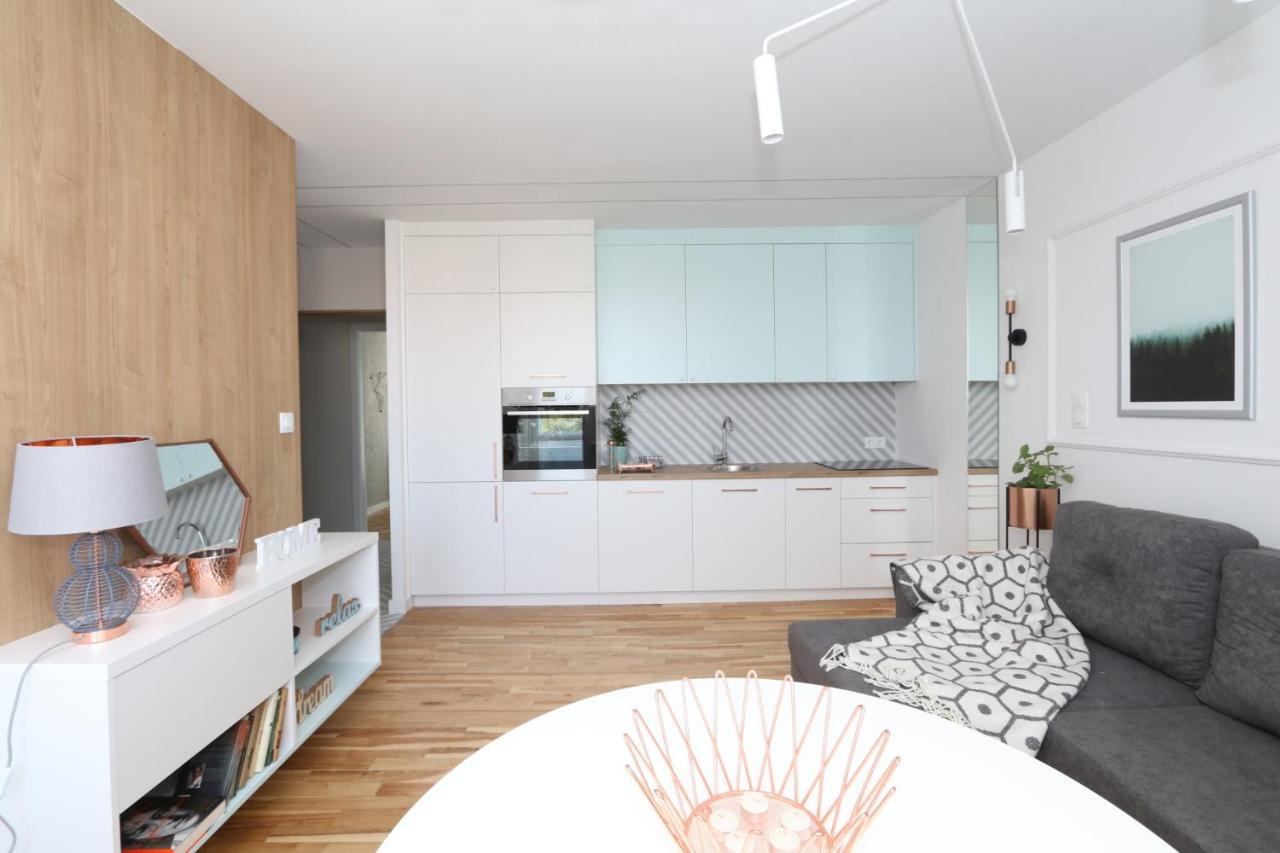 Romaszewskiego Zoliborz Bedroom Pokoj Metro Varşova Dış mekan fotoğraf