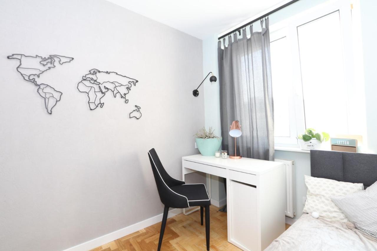 Romaszewskiego Zoliborz Bedroom Pokoj Metro Varşova Dış mekan fotoğraf