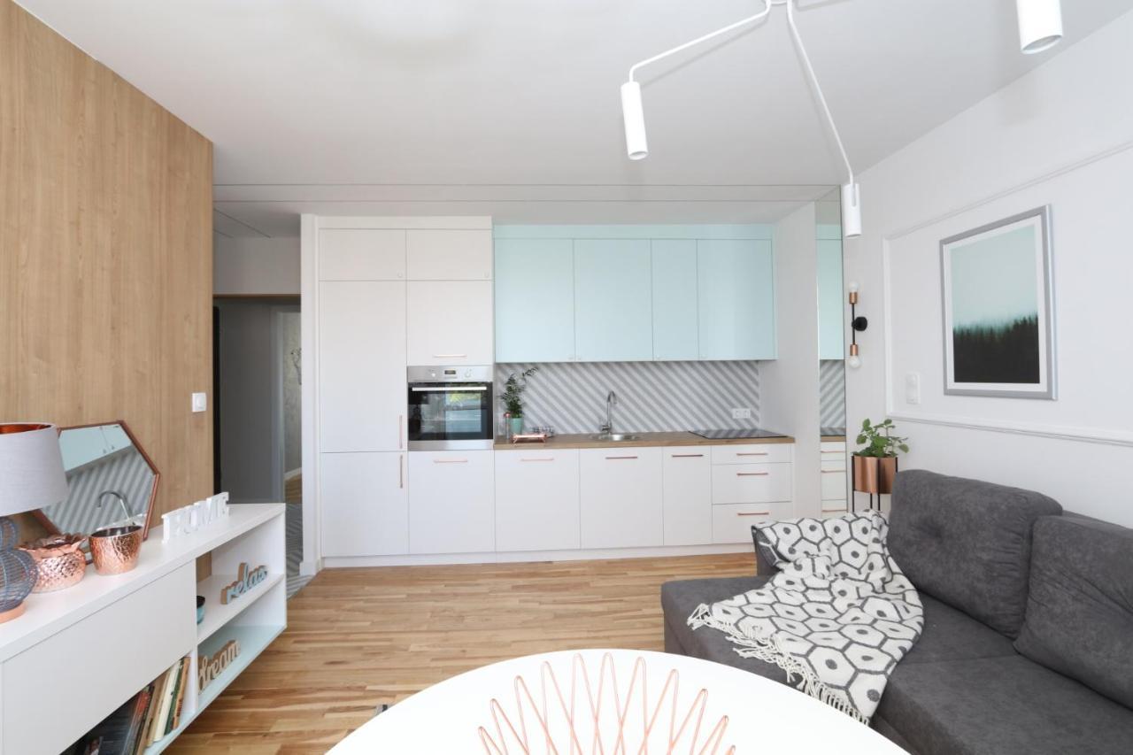 Romaszewskiego Zoliborz Bedroom Pokoj Metro Varşova Dış mekan fotoğraf